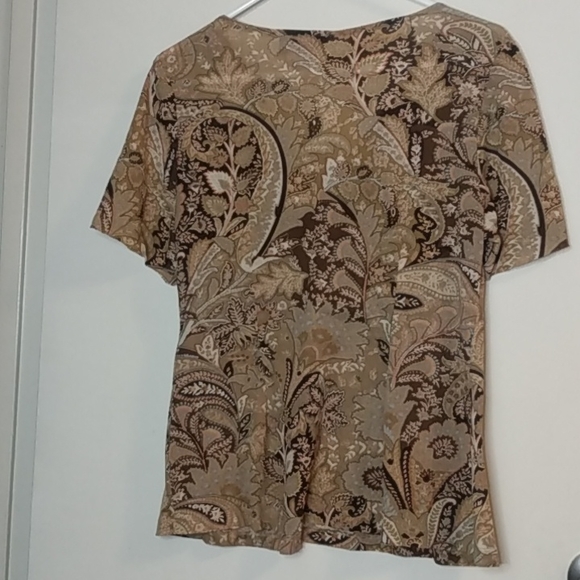 Motherhood brand Small V- Neck Bohemian Short Sleeve Blouse - Picture 4 of 4